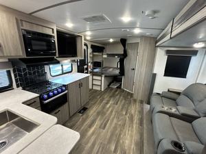 Se vende K-e-y-s-t-o-n-e Passport 2-4-0-1-B-H usado del 2022 - Product Image 3