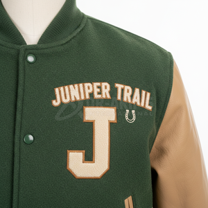 Veste universitaire personnalisée avec logo, pour homme, en cuir vert et marron, lettres brodées 45, style preppy, vêtements d'automne - Product Image 3