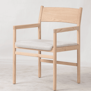 Chaises de salle à manger à siège rembourré en bois d'hévéa Viet Nam SCANIA Chaise de salle à manger moderne Tissu synthétique résistant à l'eau et à l'huile - Product Image 1