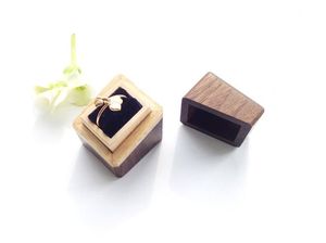 Vente en gros de boîte à bagues en bois double fente en résine faite à la main double pour les présentoirs de bijoux de fiançailles et de mariage - Product Image 2