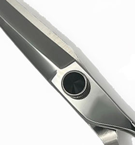 Ciseaux de salon de coiffure finition polonaise en acier inoxydable cheveux ciseaux de salon de beauté élégant avec vis noire - Product Image 4