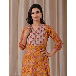 Kurti droit en coton jaune imprimé au bloc, style décontracté pour le club, conception personnalisée ODM, respirant et longueur au sol - Product Image 1