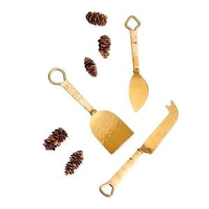 Ensemble d'épandeurs de fromage personnalisés simples ensemble d'outils à fromage en acier inoxydable avec poignée à la main au design unique fini doré - Product Image 1