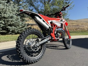 Nueva Motocicleta Todoterreno <span class=keywords><strong>BETA</strong></span> <span class=keywords><strong>125</strong></span> RR 2025 de 2 Tiempos y <span class=keywords><strong>125</strong></span> cc - Product Image 6