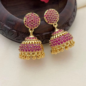 Pendientes Jhumka tradicionales con tachuelas de piedra de rubí microchapados en oro, pendientes colgantes de moda, producto a granel hecho a mano - Product Image 1