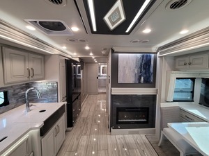 New 2026 Holiday R-a-m-b-l-e-r A-r-m-a-d-a- 4-0-M C-a-r-a-v-a-n trailer - Product Image 5