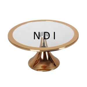 Support à gâteau d'anniversaire de forme arrondie, design courbé à la main, finition plaquée bronze avec dessus en verre pour célébration de fête - Product Image 1