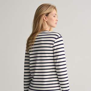 เสื้อยืดแขนยาวลายทางของผู้หญิงมีสไตล์-คุณภาพสูงสวมใส่สบายและเหมาะสำหรับชุดอินเทรนด์และลำลอง - Product Image 4