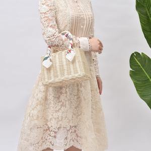 Bolsos de ratán ecológicos con asas resistentes, buena oferta en venta, varios estilos de bolsos y carteras. - Product Image 4