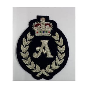 Parche Bordado de Alta Calidad con Diseño Personalizado, Tela de Lona de Moda, Bordado 3D Hecho a Mano, Color Sólido, con Hilo de Bullion y Corona - Product Image 4