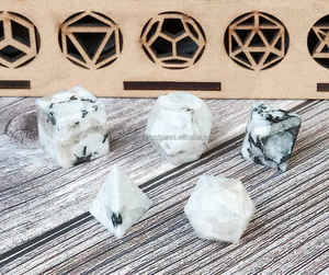 Conjunto de piedra lunar arcoíris de 5 piezas al por mayor Geometría Sagrada sólidos platónicos piedras preciosas meditación Devine energía curativa - Product Image 5
