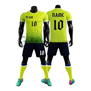 Maillot de football personnalisé pour hommes et enfants Uniforme de football en gros personnalisé Créez votre propre marque pour les équipes de jeunes - Product Image 6