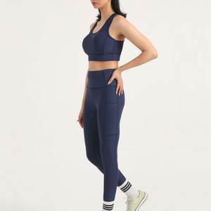 Conjunto de Yoga para Mujer al por Mayor, Liso, Teñido, Spandex/Poliéster, Transpirable, Diseño Personalizado, Ajuste Delgado, Diseño Casual - Product Image 4