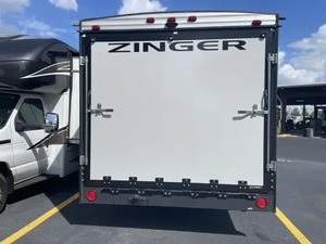 Remolque de Campamento Usado Crossroads Zinger 288RR 2017 en Venta - Product Image 5