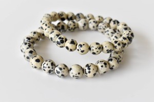 ขายส่งกำไลข้อมือคริสตัลดาลเมเชียนแจสเปอร์ขนาด 8 มม. หินธรรมชาติสำหรับการบำบัด การทำสมาธิ และแฟชั่น - Product Image 2
