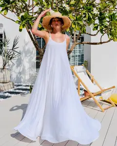 Robe longue en coton blanc bohème pour les femmes Party Wear Attractive Sun Maxi Round- neck Style Long Maxi Dress - Product Image 1