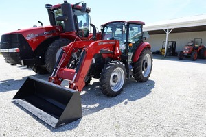รถแทรกเตอร์ Case IH Farmall 90C คุณภาพสูง ทรงพลัง อเนกประสงค์ ขับเคลื่อน 4 ล้อ พร้อมบุ้งกี๋ขนาด 84 นิ้ว และเพลาหลังสำหรับงานหนัก - Product Image 3