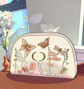 Nouvelle trousse de maquillage respirante en maille avec fermeture éclair et broderie papillon, pour un rangement pratique, sac de rangement tendance pour femmes - Product Image 4