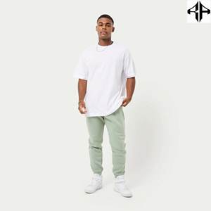 Camiseta OEM/ODM 100% de algodón con cuello redondo para hombre, diseño sólido con patrón 230 GSM, tela de punto, camiseta estampada en blanco, lote abastecido - Product Image 6