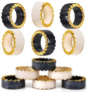 Anillos de servilleta de resina para una decoración de mesa elegante con un intrincado trabajo artesanal para uso en banquetes. - Product Image 4