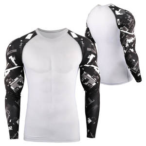 Rashguard en tissu de nylon respirant UPF50 Compression pour hommes professionnels pour la natation et les manches courtes MMA - Product Image 1