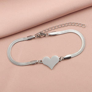 <span class=keywords><strong>Bracciale</strong></span> alla Moda con Ciondolo a Cuore in Acciaio Inox Placcato Oro, Catena a Maglia <span class=keywords><strong>Serpente</strong></span>, Charm per Donne - Product Image 3