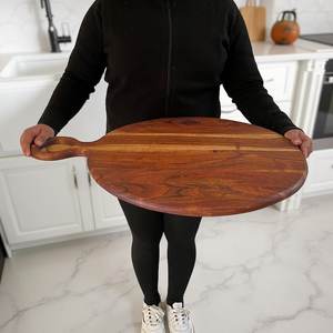 Planche à découper et plateau de service en bois - Durable, lavable au lave-vaisselle - Product Image 1