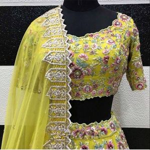 Meilleure vente de paillettes brodées lourdes en dentelle Cancan & Canvas Patta Style indien et pakistanais Lehenga Choli pour femme - Product Image 3