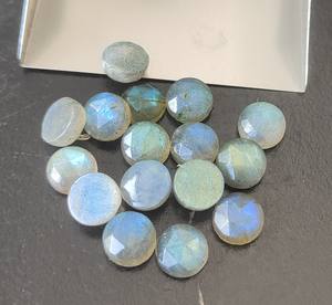 Piedra lunar labradorita natural 4mm-30mm corte de Rosa redondo espalda plana piedras preciosas sueltas al por mayor para la fabricación de joyas - Product Image 4