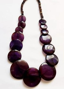 Collar de Cuentas de Resina Elegante Más Vendido para Cumpleaños, Bodas y Aniversarios, Disponible a Precio de Fábrica - Product Image 5