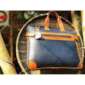 Porte-documents pour ordinateur portable de luxe de haute qualité Sac à main en cuir véritable imprimé de logo personnalisé avec doublure en nylon imperméable longue durée - Product Image 2