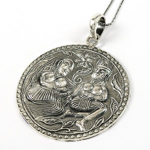 Pendentif en argent sterling oxydé 925 massif gravé au look ethnique Artisan indien Bijoux en argent uni fabriqués à la main Fournisseurs en vrac - Product Image 1