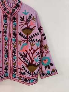 Chaqueta Bordada a Mano con Diseño Suzani de TNT, Chaqueta Suzani de Algodón, Chaqueta de Invierno, Abrigo para Mujer, Chaqueta de Tela Suzani de TNT - Product Image 3