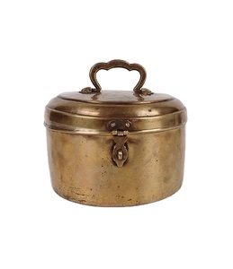 กล่องโรตีทองเหลืองเคลือบเงาสำหรับใช้ในครัวเรือนดีไซน์โบราณ - Product Image 1