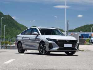 Véhicule d'occasion 2023 en promotion : 8 voitures turbo essence avec régulateur de vitesse adaptatif, traction avant, pneus R18 et sièges en cuir, en provenance de Chine - Product Image 3