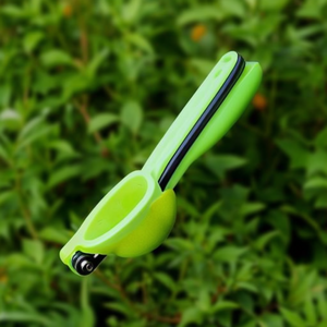 Exprimidor de Limones/Limas APS, Herramienta para Prensar Frutas y Verduras - Product Image 3