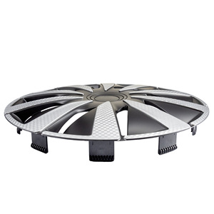 Kit de couvre-roues Lazio Carbon Silver Black de 15 pouces - Product Image 2