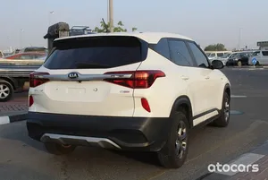 Auto Usado de Alto Rendimiento, KIA SELTOS 2022 1.6T 5 PUERTAS COLOR <span class=keywords><strong>BLANCO</strong></span>, Autos Usados Listos para Enviar a Todo el Mundo - Product Image 3