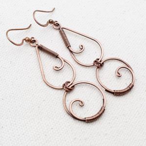 Pendientes de Bisutería Chapados en Oro 2025, Pendientes Geométricos con Cuentas Coloridas Texturizadas y Patina Oxidada, Joyería de Moda Vintage de Latón - Product Image 3