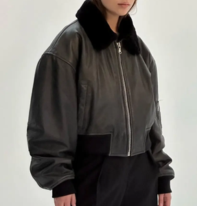 Veste à col en cuir de qualité supérieure pour femmes avec fermeture à glissière et doublure en fourrure confortable pour la veste universitaire Winter Warmth - Product Image 1