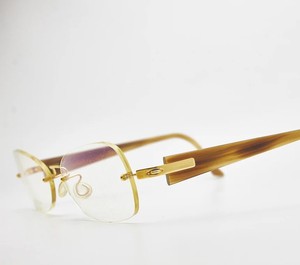 Lunettes unisexes en corne de buffle naturelle fabriquées à la main, écologiques, légères, monture rectangulaire pour les jeunes, tendance, prix abordable - Product Image 1