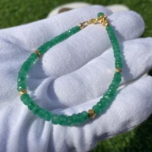 Perles d'émeraude zambiennes à facettes naturelles à la mode pour bracelet grande idée cadeau de perle pour les anniversaires de mariages et tous les usages - Product Image 1