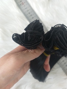 Paquets de trame liés à la main cheveux Remy bruts vierges noirs naturels Double dessiné cuticule alignée extensions de cheveux humains doux - Product Image 3