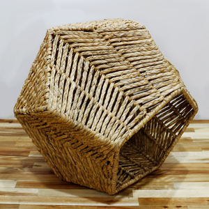 Cestas Multifuncionales Hechas a Mano Artex Dong Thap de Pasto Marino y Jacinto de Agua, Artesanía Ecológica de Vietnam - Product Image 2