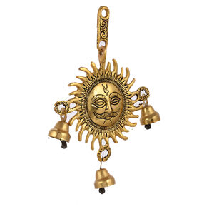 ของตกแต่งบ้านและของขวัญ กระดิ่งแขวนทรงกลมลายพระอาทิตย์ ทำจากโลหะชุบทอง ดีไซน์ทันสมัย - Product Image 3