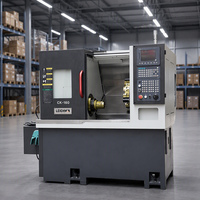 Machine de tournage CNC avec capacité de barre de 45 mm et tourelle servo pour raccords hydrauliques et broches de précision