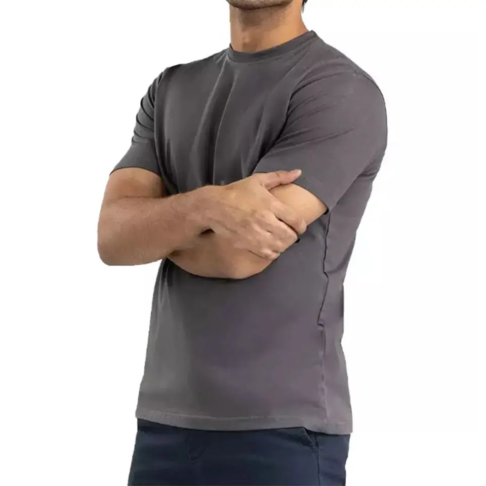 최고 동향 최고의 디자인 남성 코튼 슬림 맞는 T 셔츠 사용자 정의 색상 및 크기 저렴한 가격