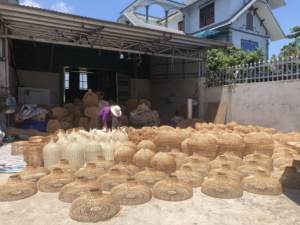 Pantalla de Ratán Artesanal Vintage de Vietnam, Lámpara Colgante Moderna Única de Jacinto de Agua, Accesorios de Iluminación de Techo para el Hogar - Product Image 5