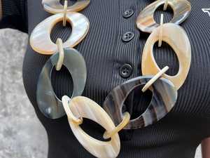 Collar de Cuerno de Búfalo Hecho a Mano para Mujer, Joyería de Primera Calidad Artesanal, Regalo Único y Moderno - Product Image 6