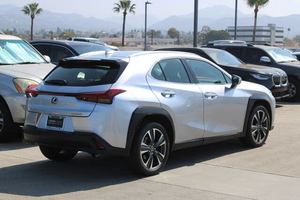 Lexus UX Híbrido 300h FWD 2025 - Product Image 6